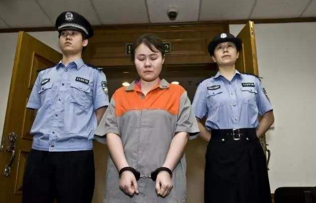 女子怀孕死刑关于女子怀孕是否应被判处死刑的问题，存在不同的观点和法律规定。